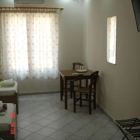 ゲストハウス Stadium