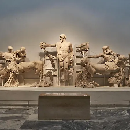 Stadium ゲストハウス 3*